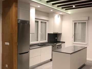 ¿Cómo conseguir mayor amplitud en una cocina?